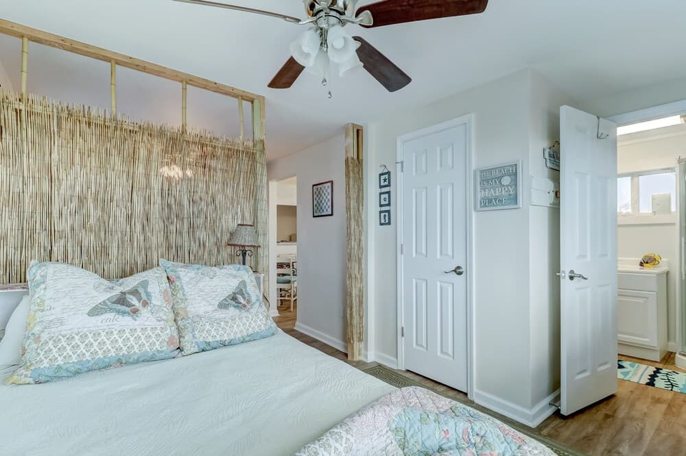 731 Ocean Ave 2 Bedroom Home by Redawning