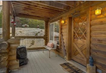 Cozy, Family-Friendly Log Cabin - Home #152 3 Bedroom Home by RedAwning