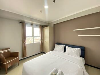 Artsy Hype Beast 2Br Gateway Pasteur Apartment Bandung