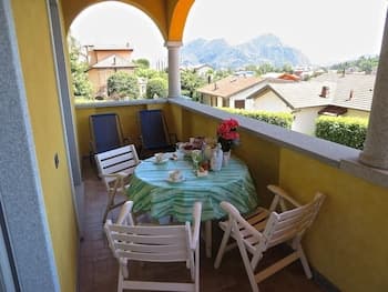 Margo 2 in Verbania With 1 Bedrooms and 1 Bathrooms
