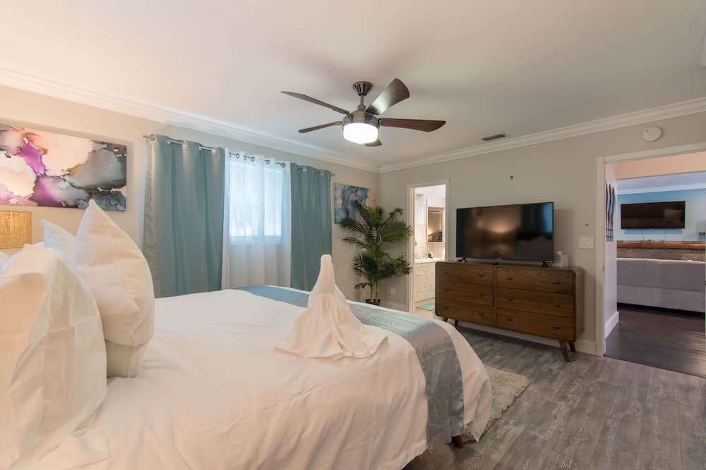 Private Pool 3BR New Modern Furniture