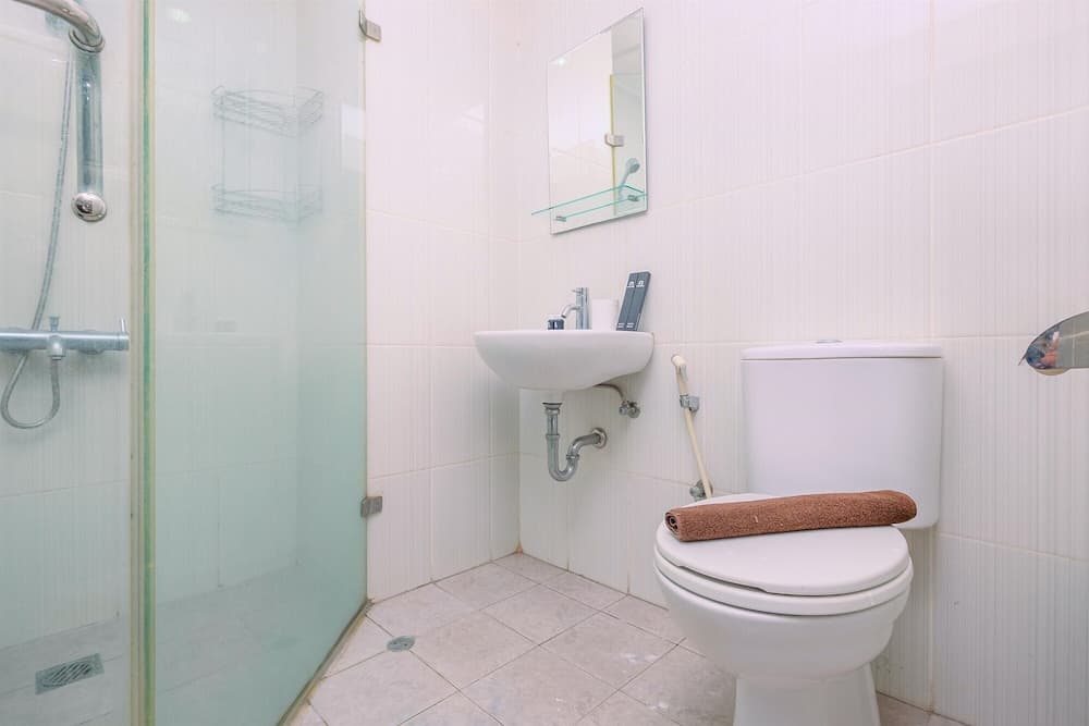 Minimalist And Comfy Studio At Tamansari Semanggi Apartment