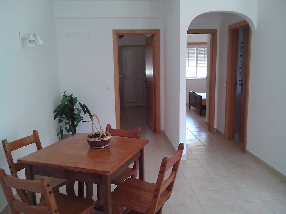 Lovely 1-bedroom Apartment in Olhos de Agua