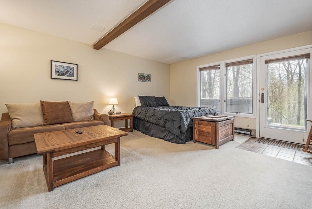 Villages of Wisp 27 Lakeview Court