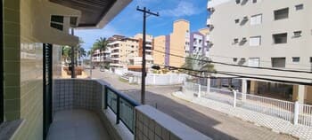 Apartamento com piscina perto do mar de Ubatuba, aceitamos crianças