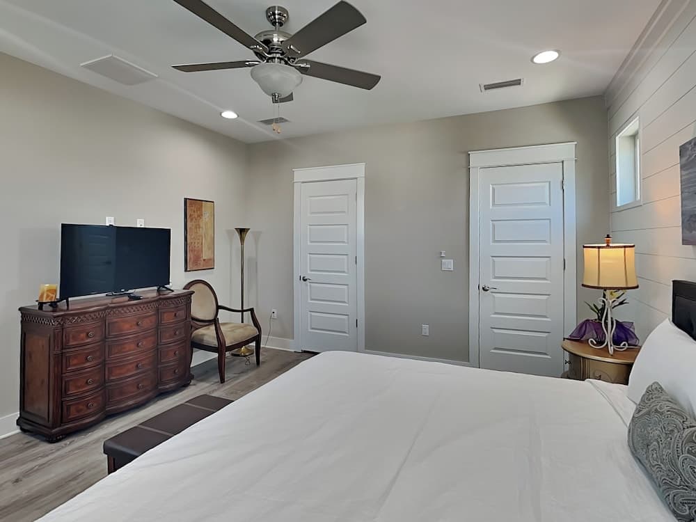 Sunshine Vacation Home by Southern Vacation Rentals