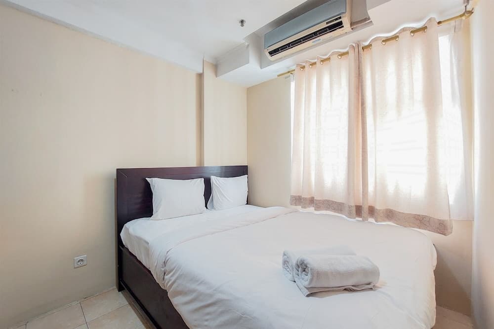 Warm And Comfort Stay 2Br At Green Park View Apartment