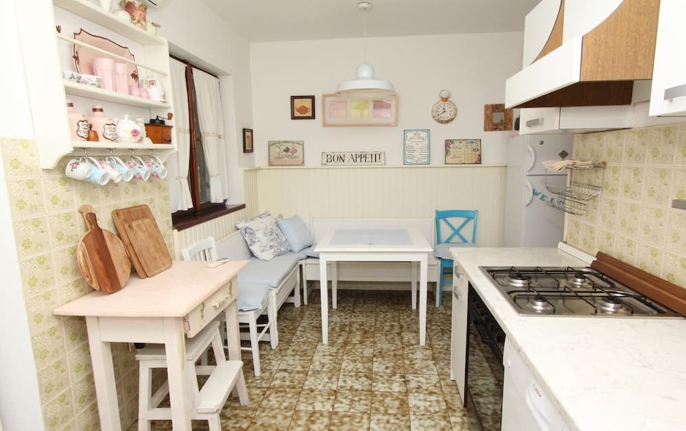 Apollonio Comfort Two-bedroom Apartment