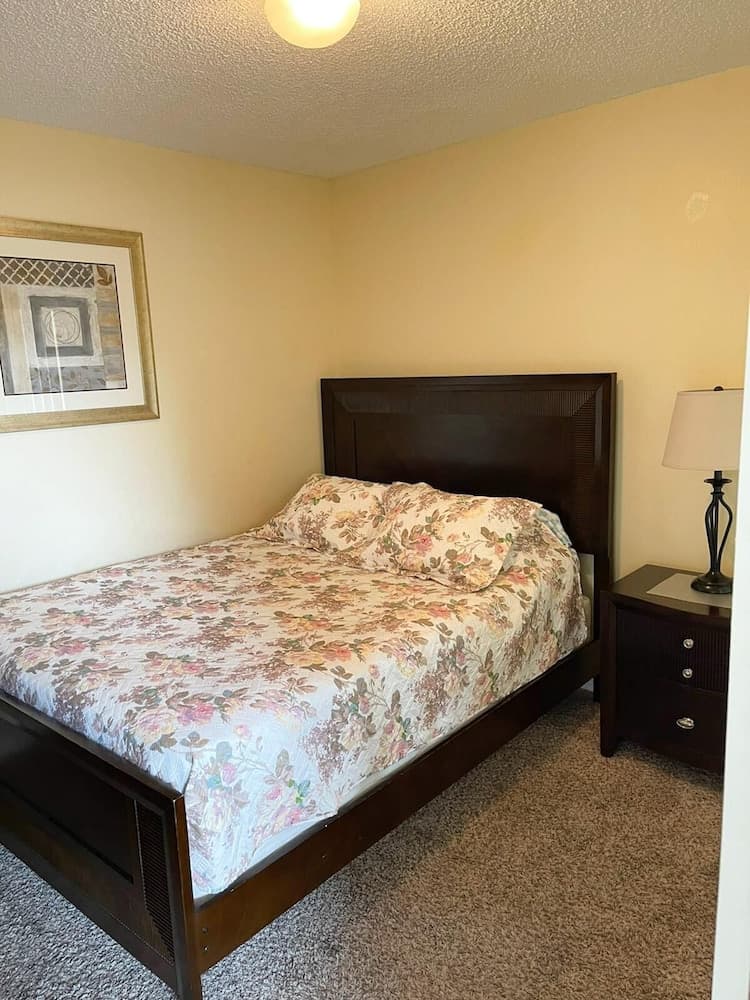 Three Bedroom Apartment #3 -- 5014 LBC -- Vusa Three Bedroom Condo Apartment