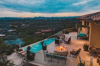 Vista Verde by Avantstay Isolated Villa w/ Putting Green, Pool, Fire Pit!