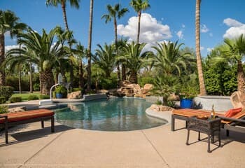 Preston by Avantstay 6BR Desert Oasis w/ Basketball Court, Pool & Hot Tub