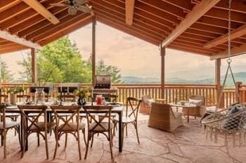 Sugarland by Avantstay Sleeps 28! Home Theatre! Two Hot Tubs! Indoor Pool! Incredible Views!