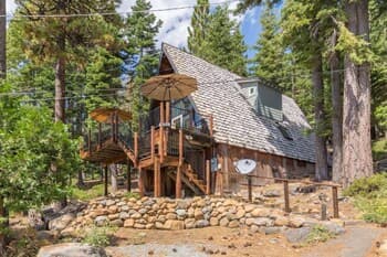 Mountaineer by Avantstay Classic A Frame w/ a Great View & Access To Lake Tahoe Park Association
