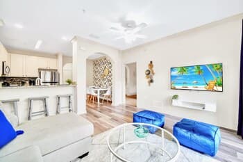 2BR Condo With Hot Tub and Pool Near Disney