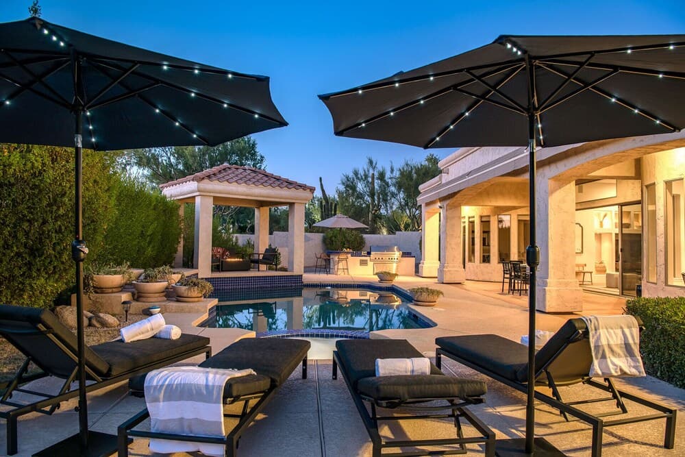 Solstice by Avantstay Contemporary Oasis w/ Pool, Spa & Bar in Gated Community