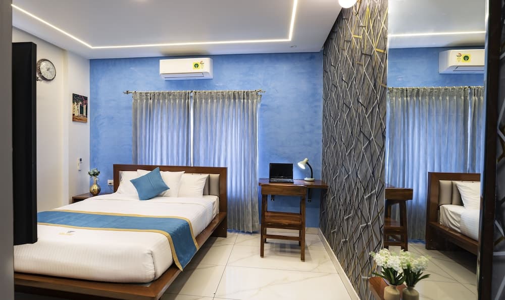 Royal Tusker Luxury Service Apartments