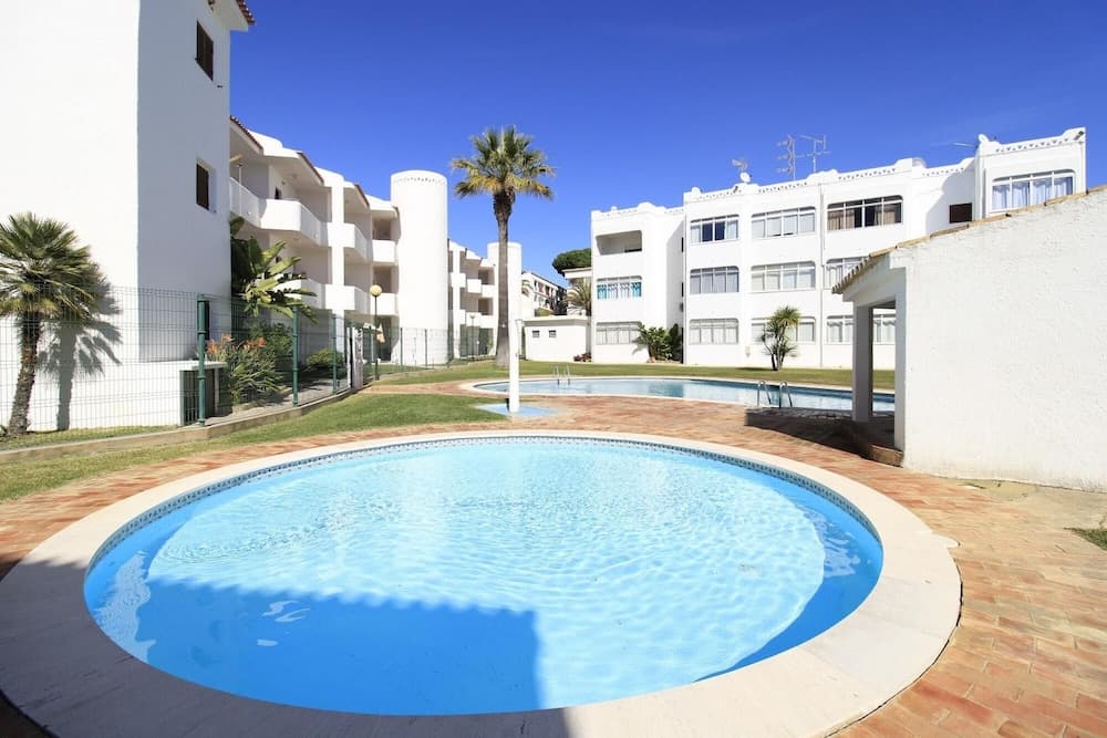 Vilamoura Shine Garden With Pool by Homing