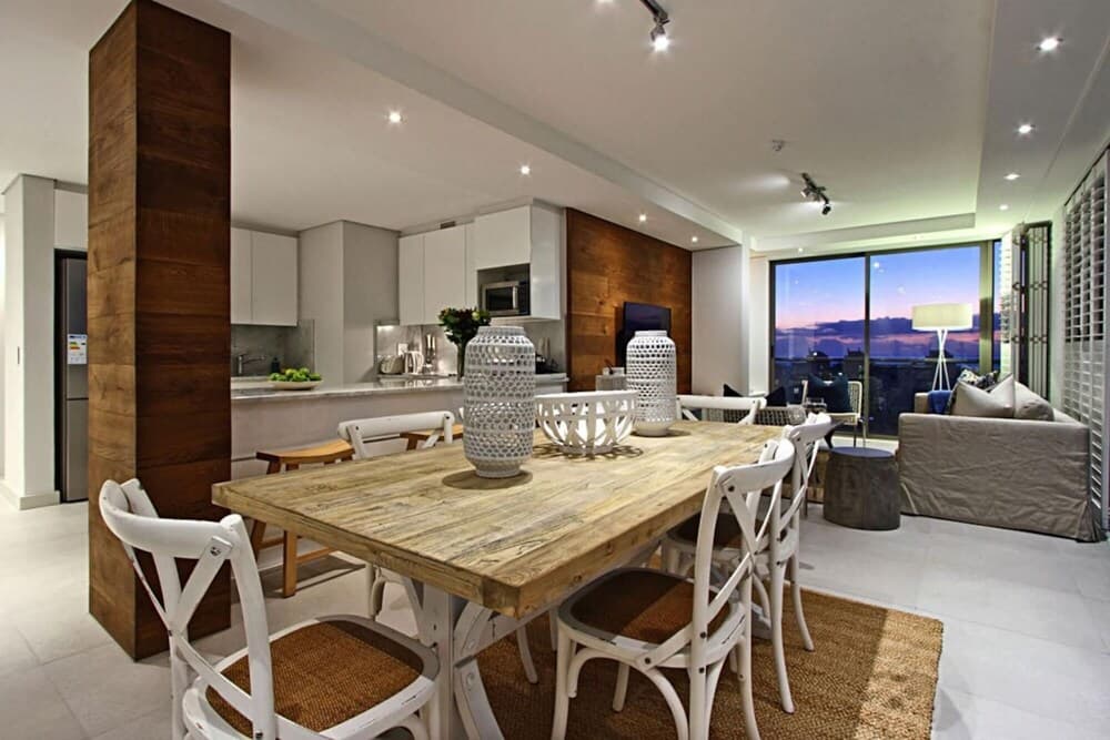 Top Floor Holiday Apartment in Sea Point With Incredible Views Fairmont 1001