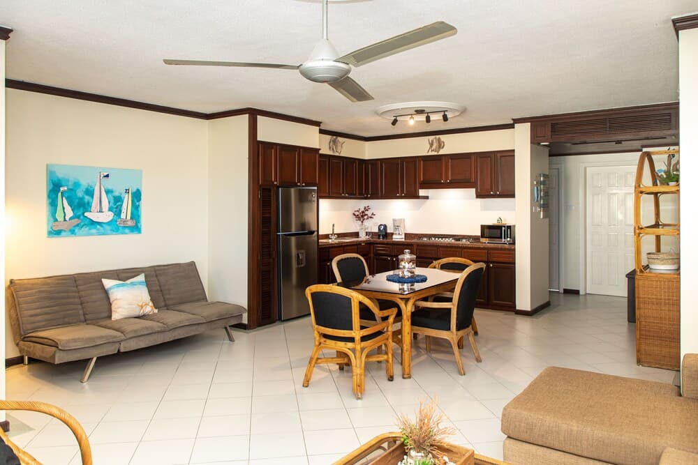 Club Nautico 6 with sea view