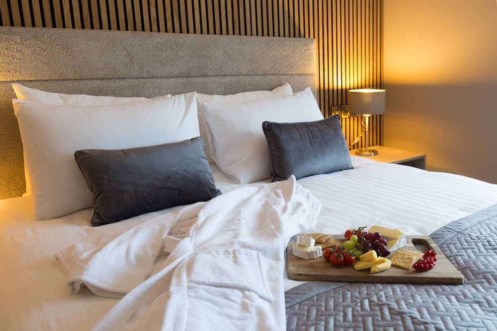 Castle Varagh Hotel & Bar