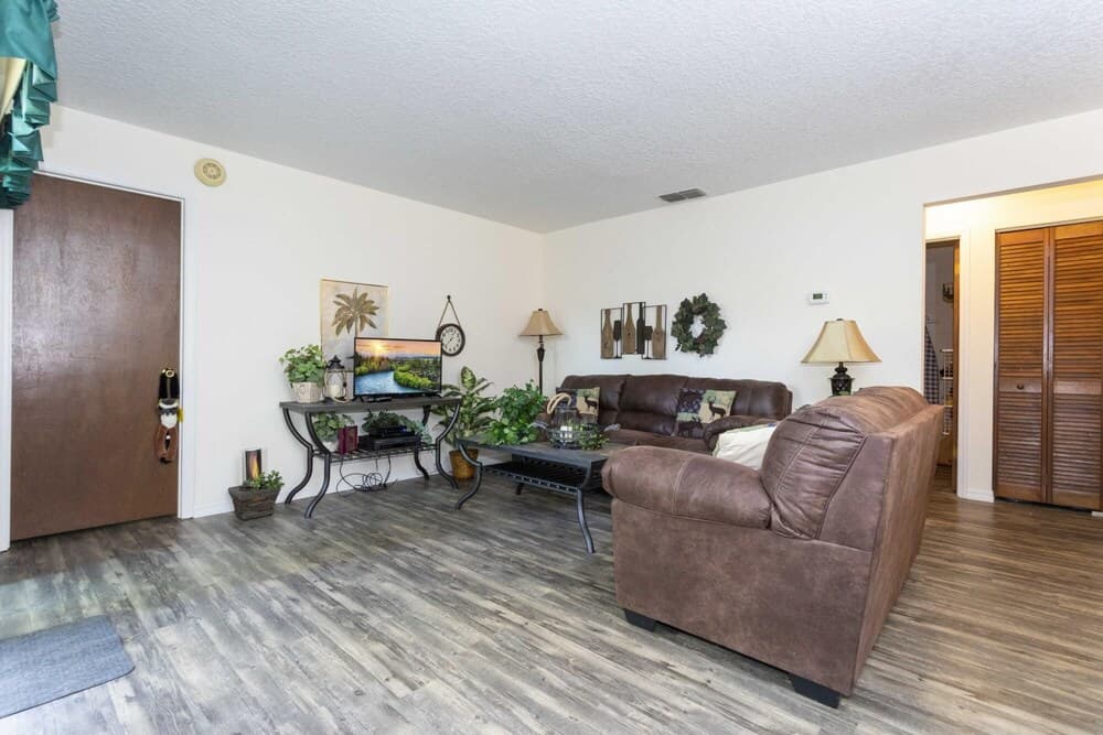 Cozy Condo Near Disney Parks
