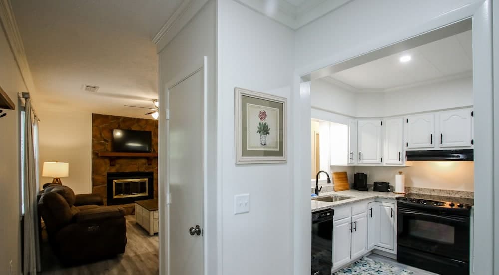 Close to I-95 Savannah Long Stays Pets