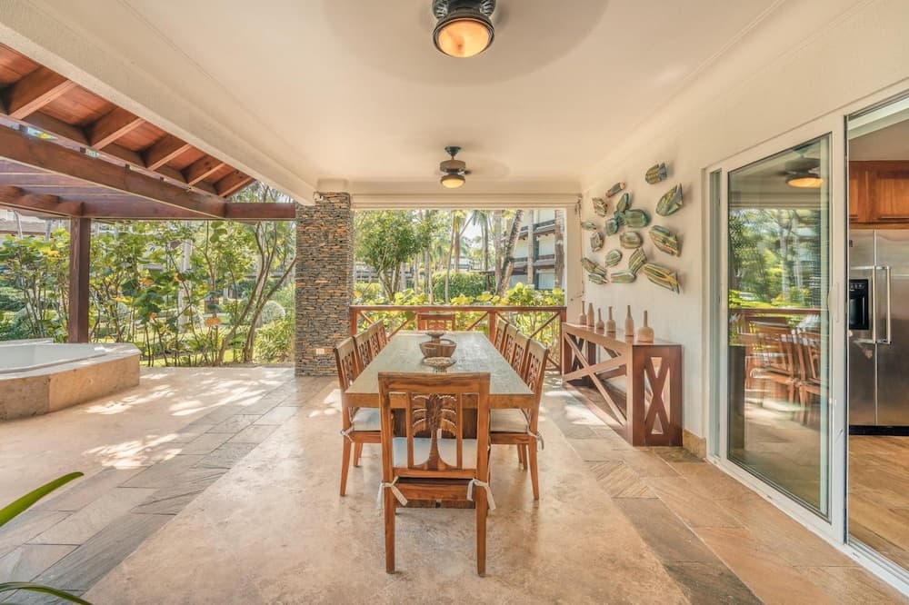 Private Terrace 3BR 6 Guests Beach Access