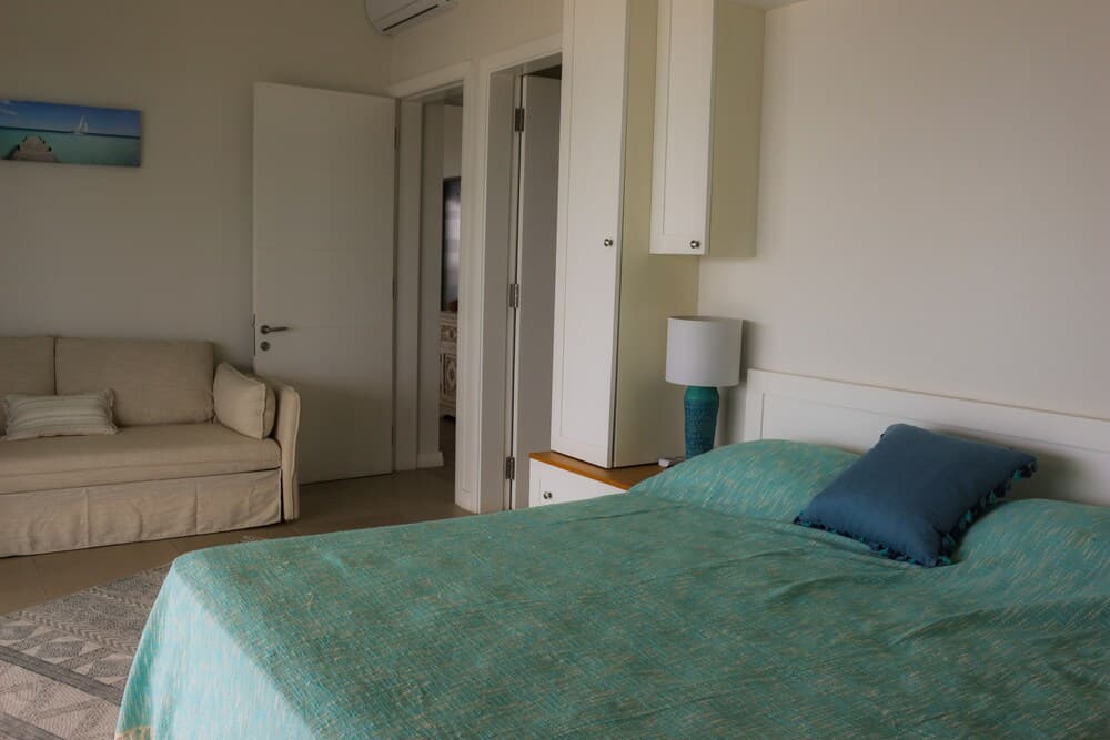 Sea Rock by Horizon Holidays