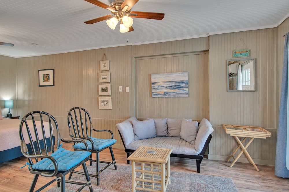 Anglers Court Beach Cottage #2