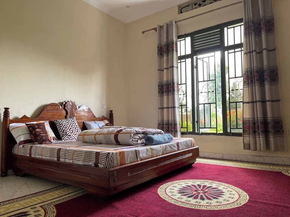 Room in B&B - Nice Rooms, Unbeatable Prices