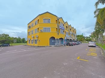 OYO 90672 De Paradise Turtle Hotel