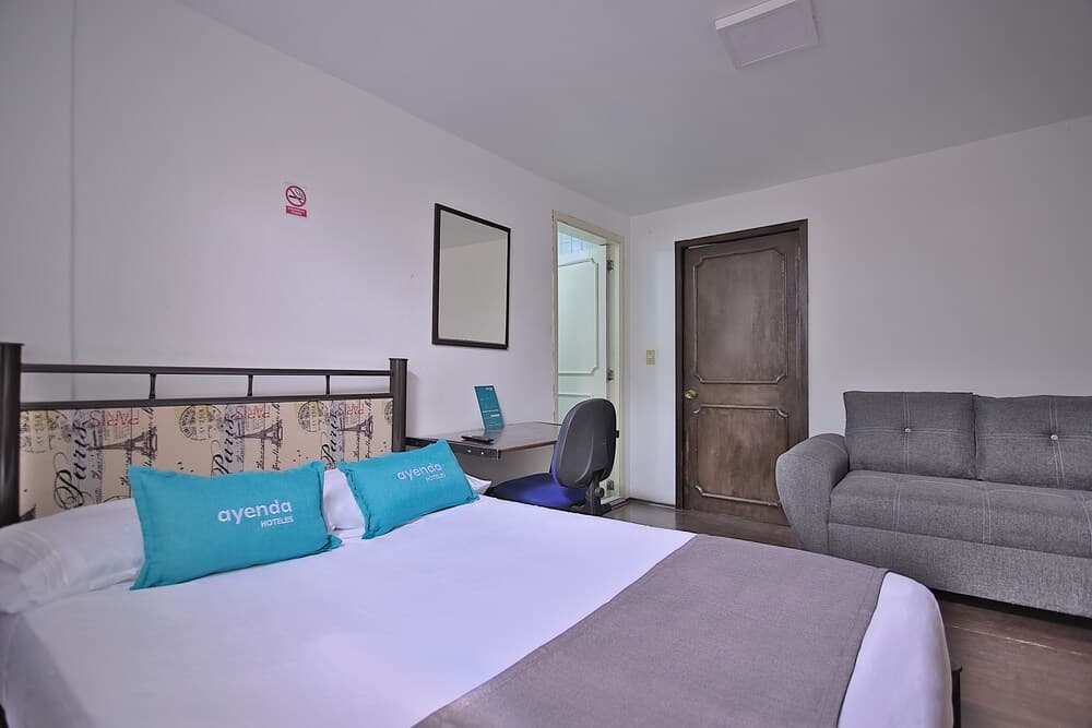 Ayenda Casa Miranda Airport