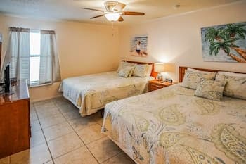 Paradise Isle Resort