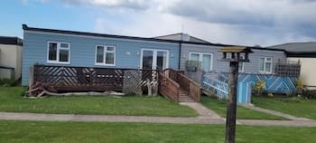 19C Medmerry Park 2 Bedroom Chalet