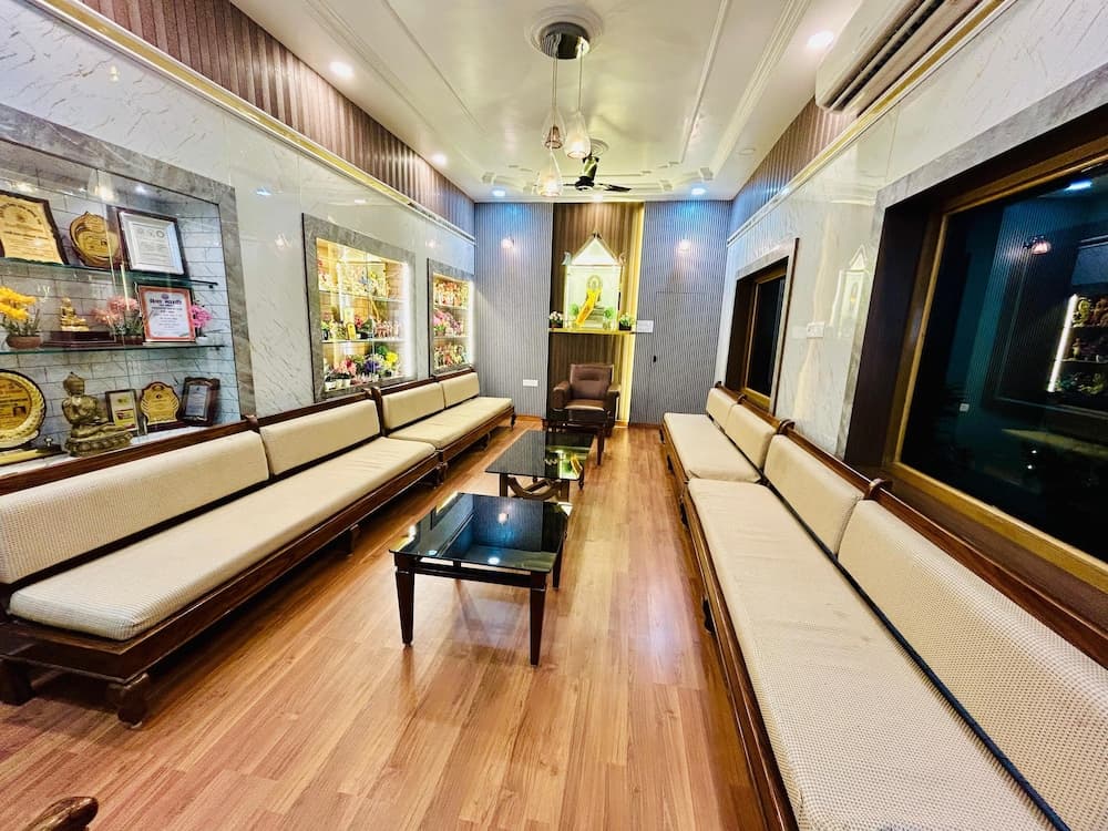 Hotel Delta International