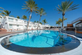 Plus Fariones Apartamentos