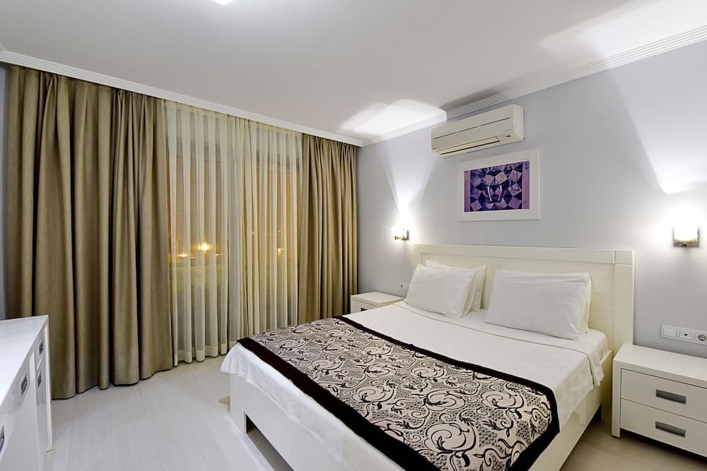 Royal Palm Residence