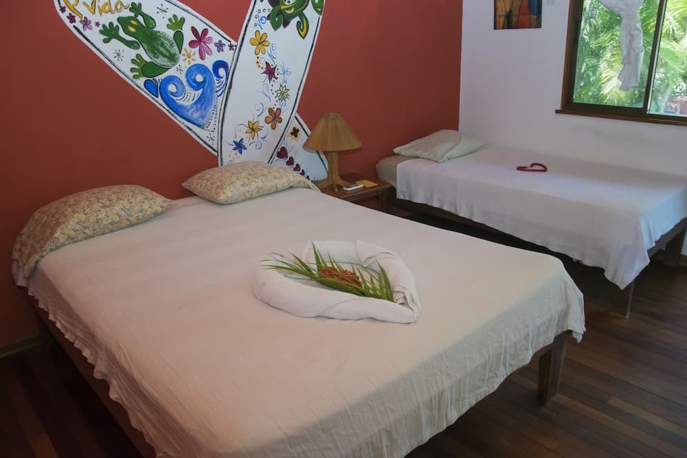 Pelican Beachfront Hotel