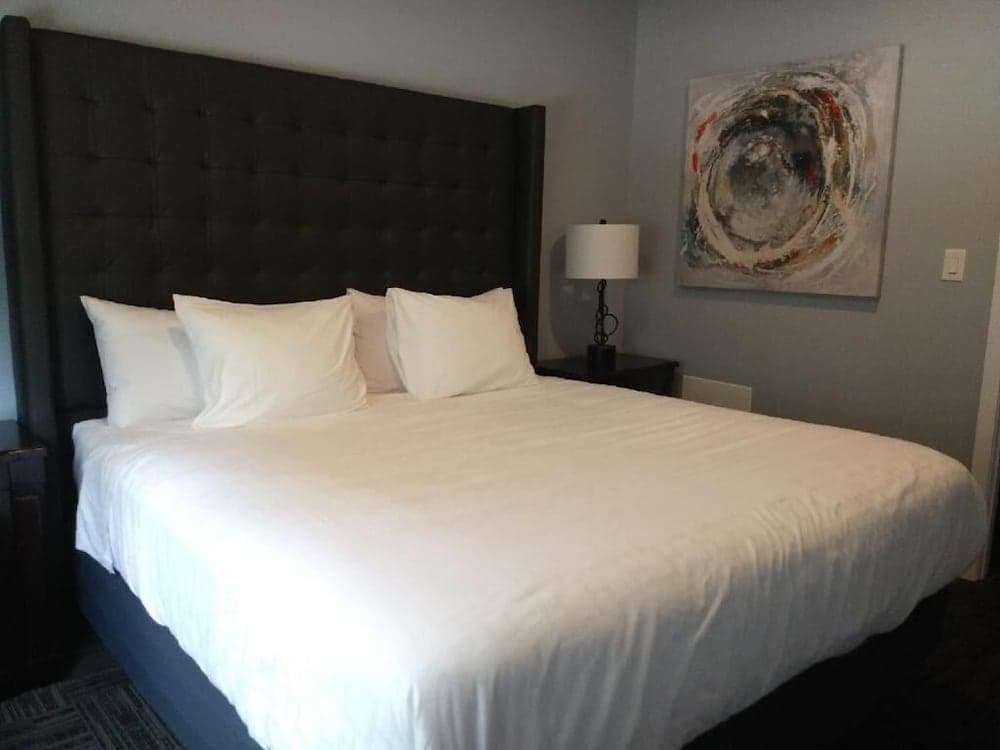 Wasaga Riverdocks Hotel Suites