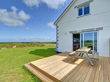 Lucerne St Eval in St Eval