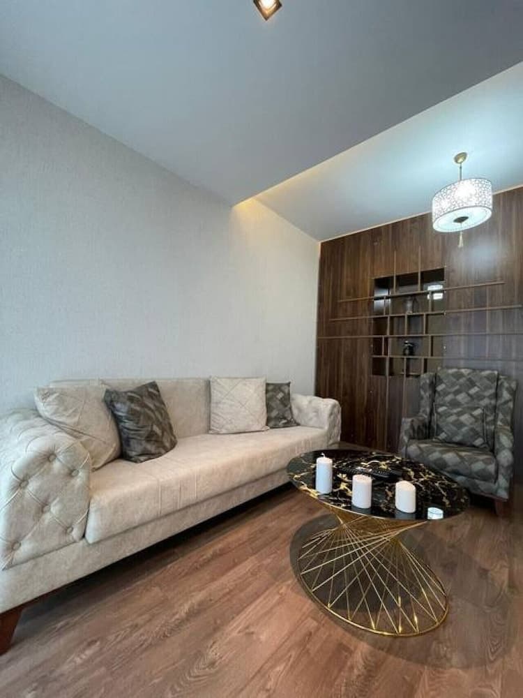 Luxury Suite - Near Mall of Istanbul
