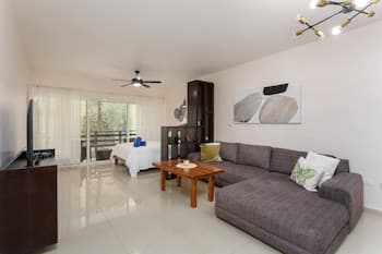 Affordable 1 Bedroom For Families in Sabbia Playa del Carmen - Near 5th Ave