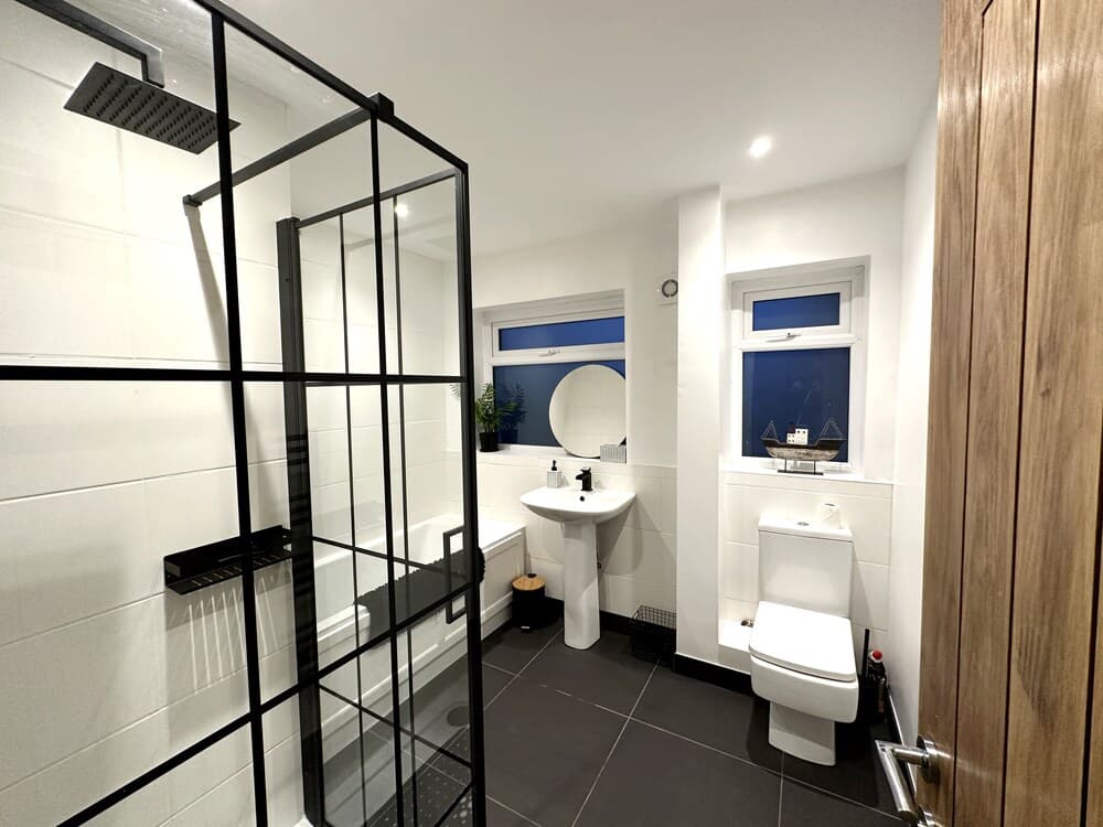 3-bed House in Llanfaelog, Near Rhosneigr