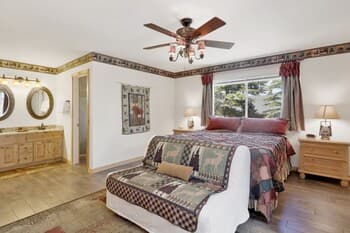 2163-chalet D'or 3 Bedroom Home by Redawning