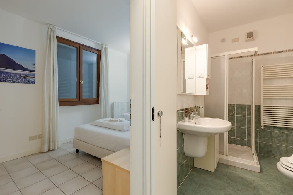 Porto Letizia Bach 6