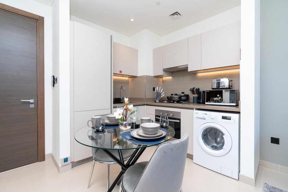 SuperHost - Elegant Apartment With Unobstructed City Views