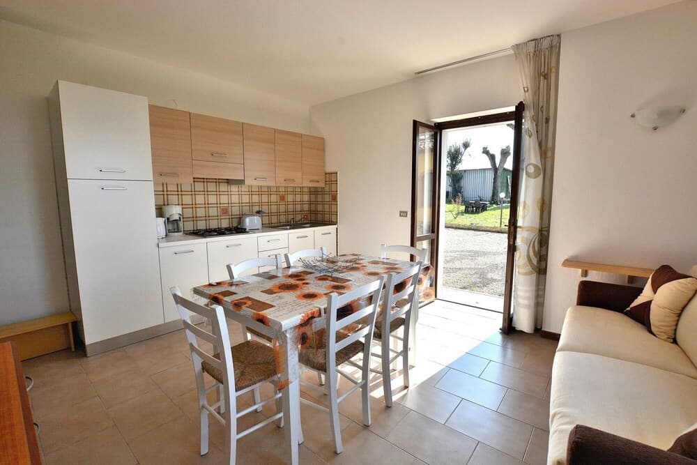 Apartment Sweet Sara