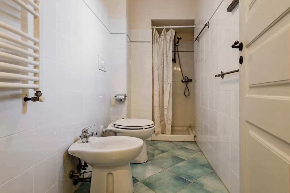 Gli Iris - Appartamento con 2 Camere da Letto by Wonderful Italy