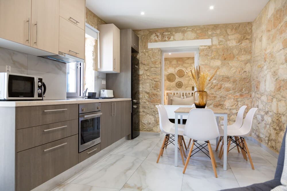 Phaedrus Living Luxury Stone House Armou