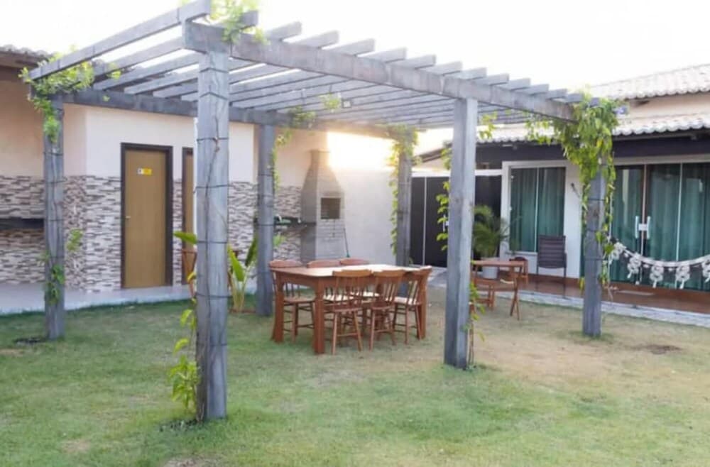 Chal Aconchegante com Vista Jardim em Vila - 06